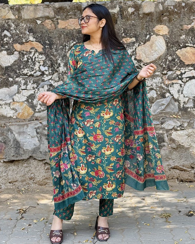 GREEN FLORAL MOTIF SUIT SET 