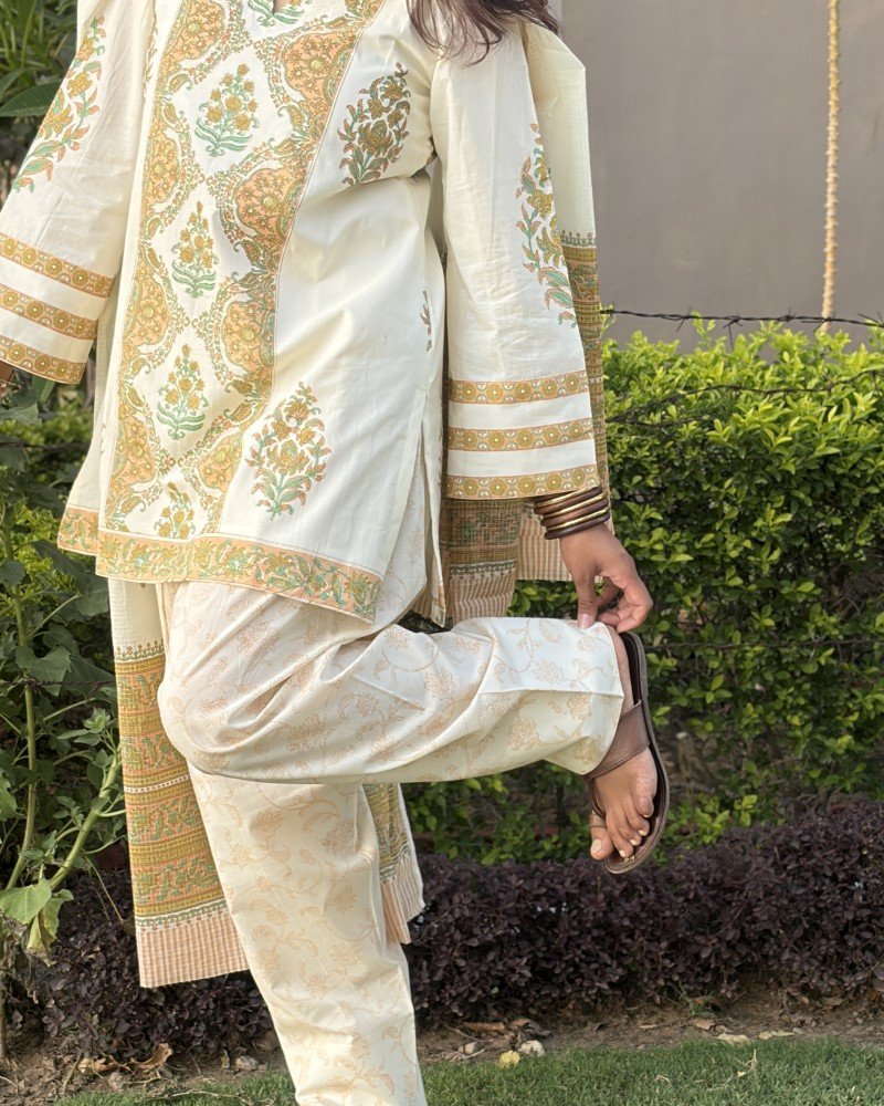 YELLOW WHITE FARSI SET 