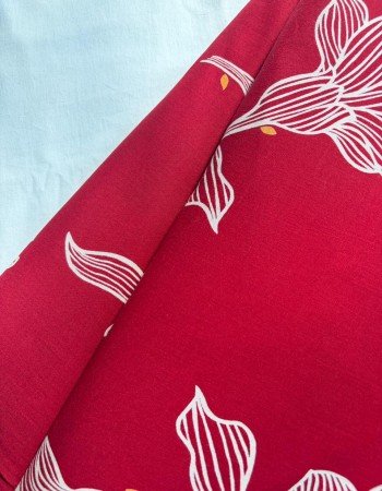 RED FLOWER CLAIRE TOP