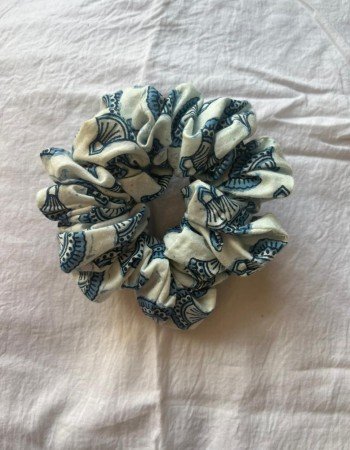 BLUE SHELL SCRUNCHY