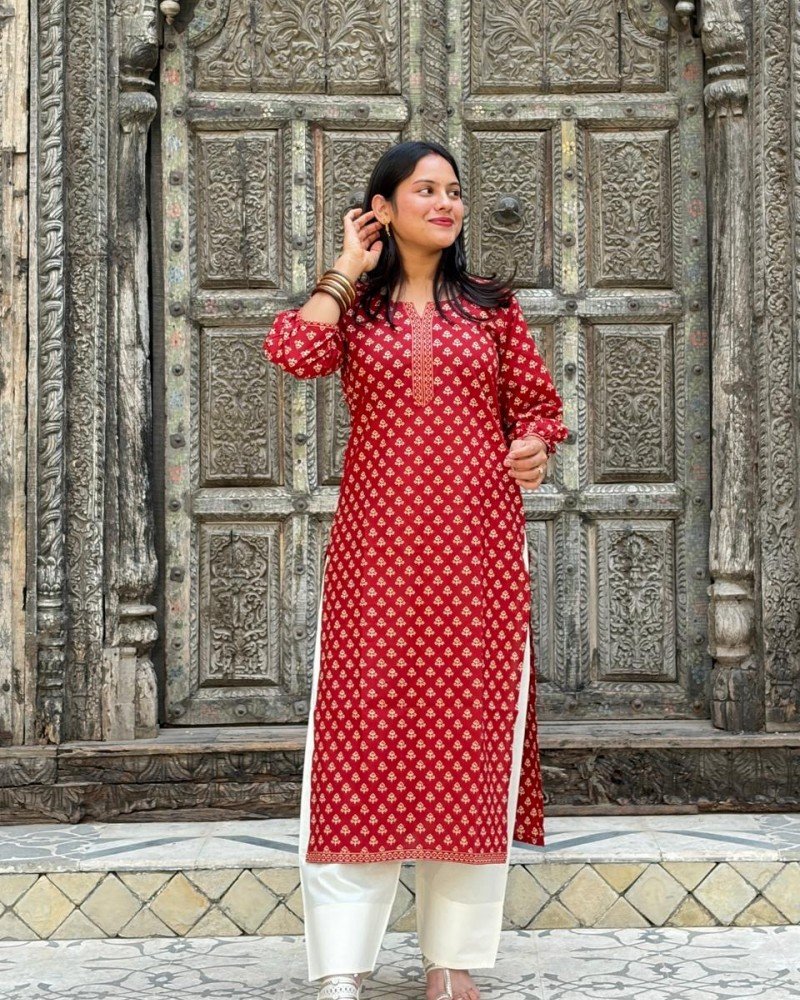 BLUE MOTIF HANDBLOCK LONG STRAIGHT KURTI