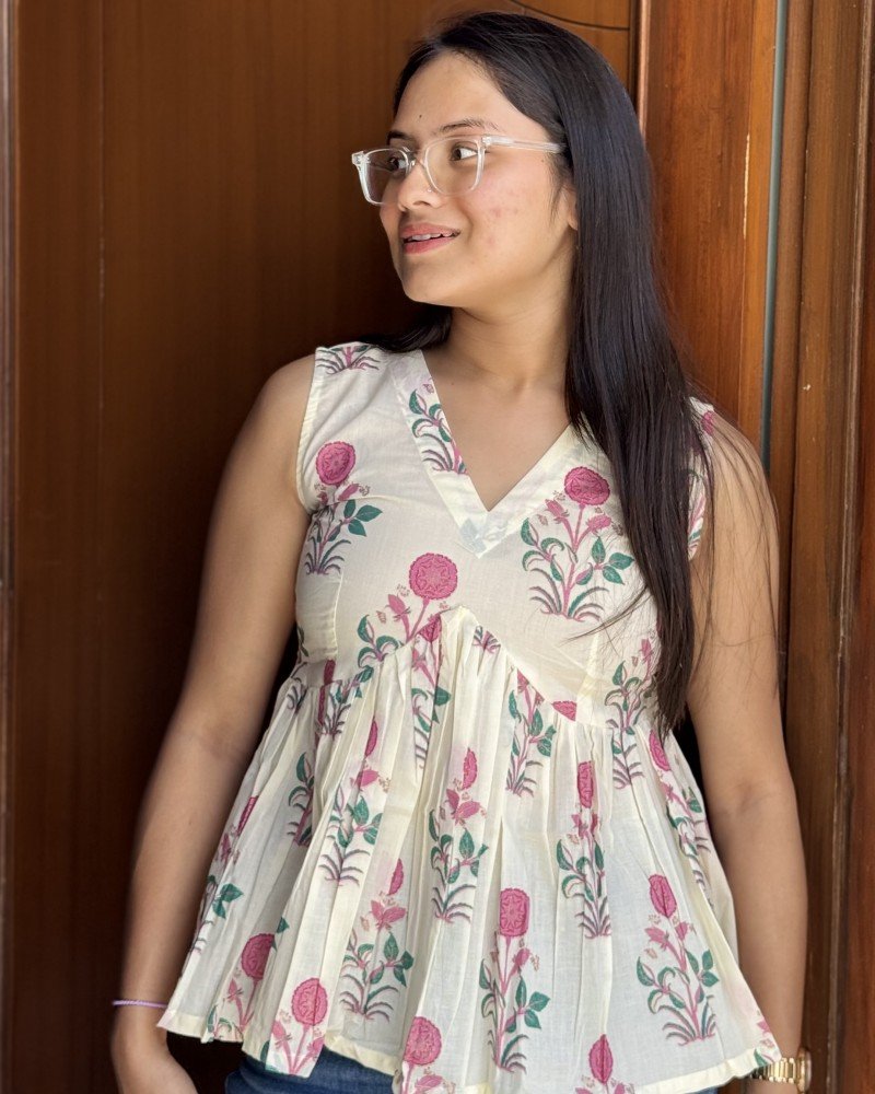 WHITE PURPLE FLOWER MOTIF CLAIRE TOP