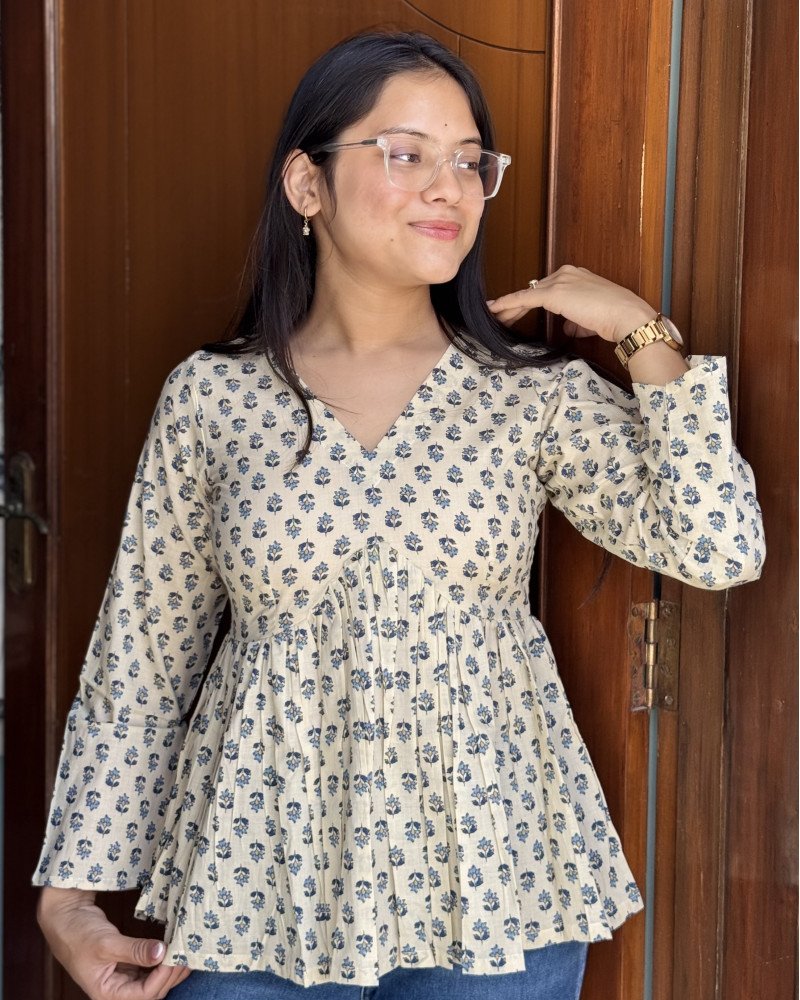 GEOMETRIC BOX MOTIF CLAIRE TOP