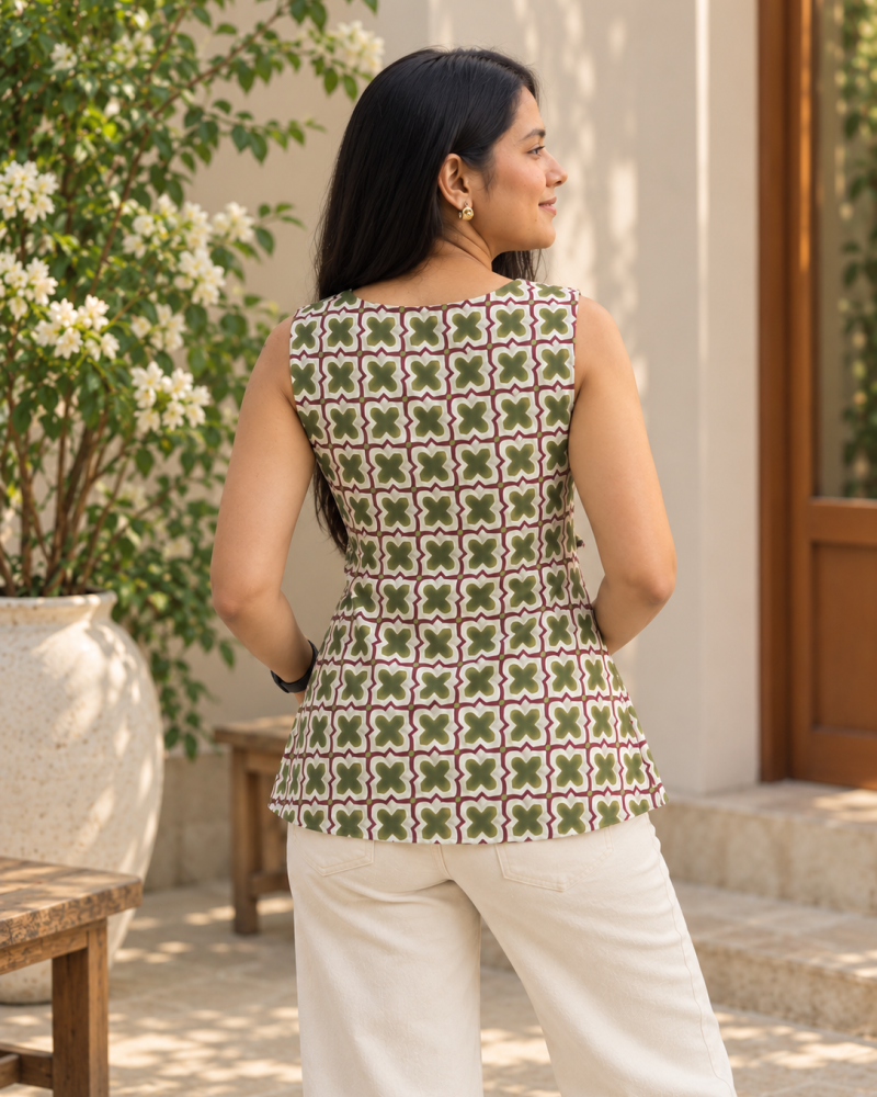 WHITE GREEN KNOT TOP