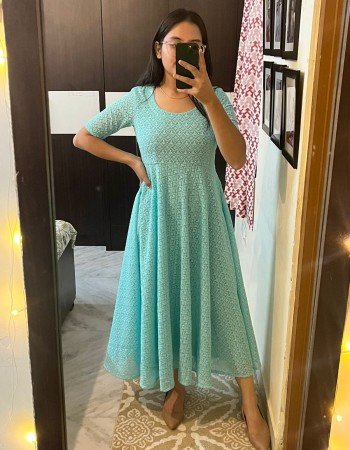 FEROZI CHIKANKARI UMBRELLA GHER KURTI