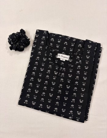 COMBO OF 2 LONG STRAIGHT KURTIS(M)