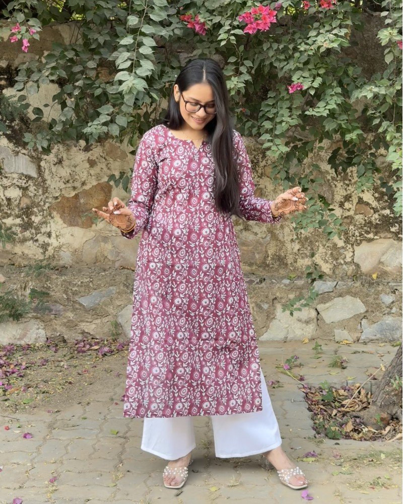 MAROON LITTLE FLORAL THICK COTTON LONG STRAIGHT KURTI