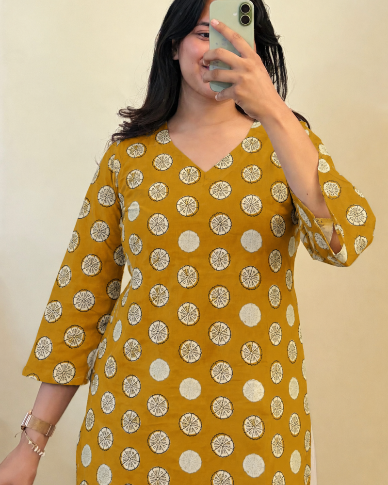 MUSTARD MOTIF BAGRU HANDBLOCK SHORT STRAIGHT KURTI