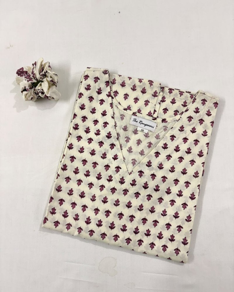COMBO OF 2 LONG STRAIGHT KURTIS(M)