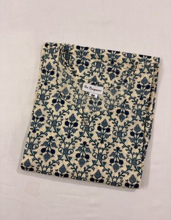 COMBO OF 2 LONG STRAIGHT KURTIS(M)