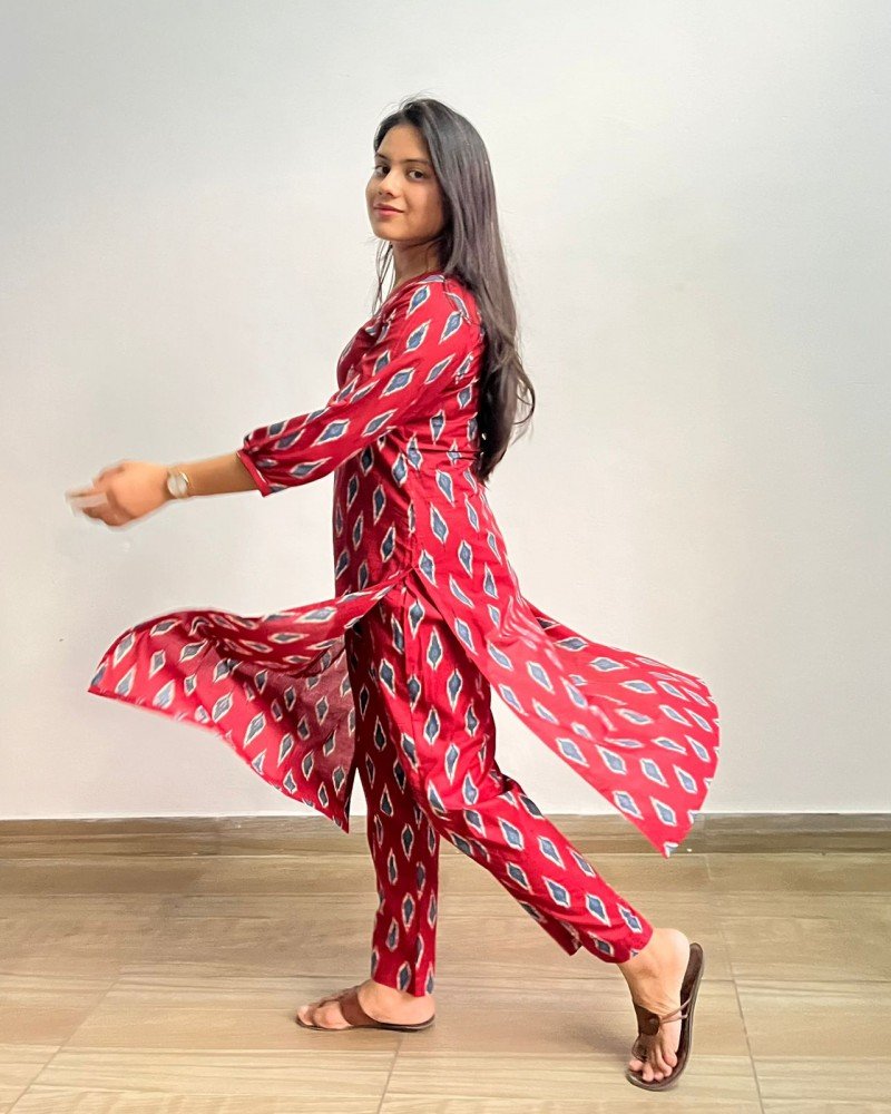 MAROON  IKAT PRINT KURTA BOTTOM SET