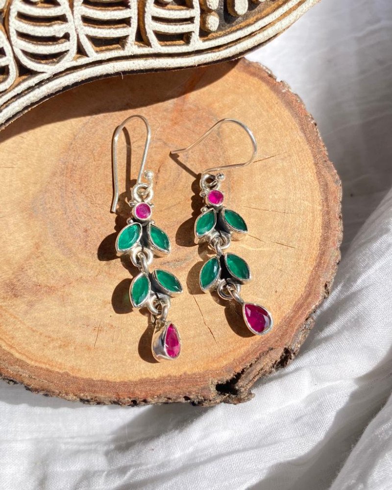 LEAF DANGLING STERLING SILVER EARRINGS