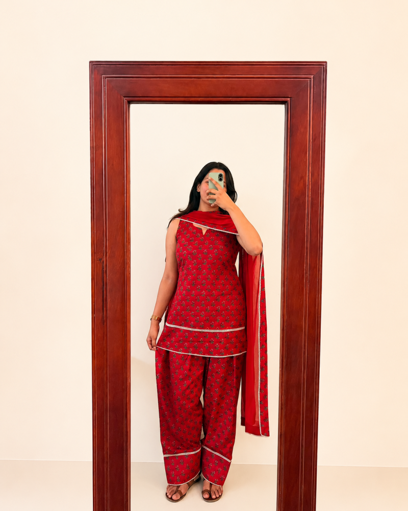 RED FARSI SET