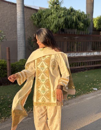 YELLOW WHITE FARSI SET 