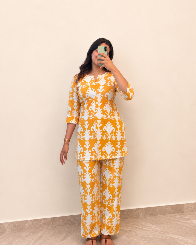 YELLOW ORCHID NIGHT SET