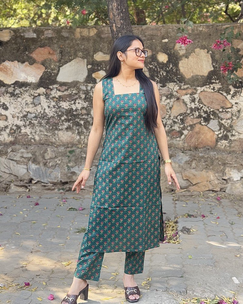 GREEN LITTLE FLORAL MOTIF KURTA BOTTOM SET