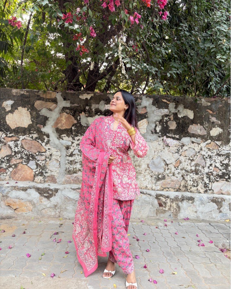 LIGHT PINK FLORAL MOTIF AFGHANI SET