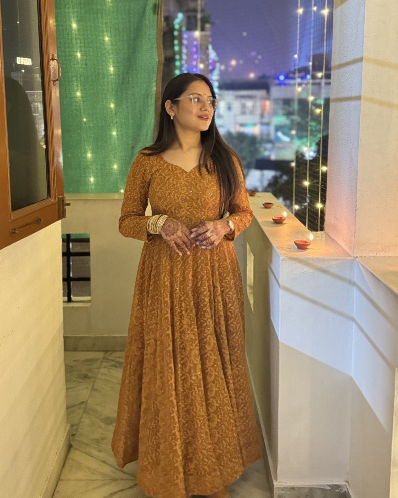BROWN CHIKANKARI UMBRELLA GHER KURTI