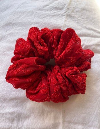 RED CHIKANKARI SCRUNCHY
