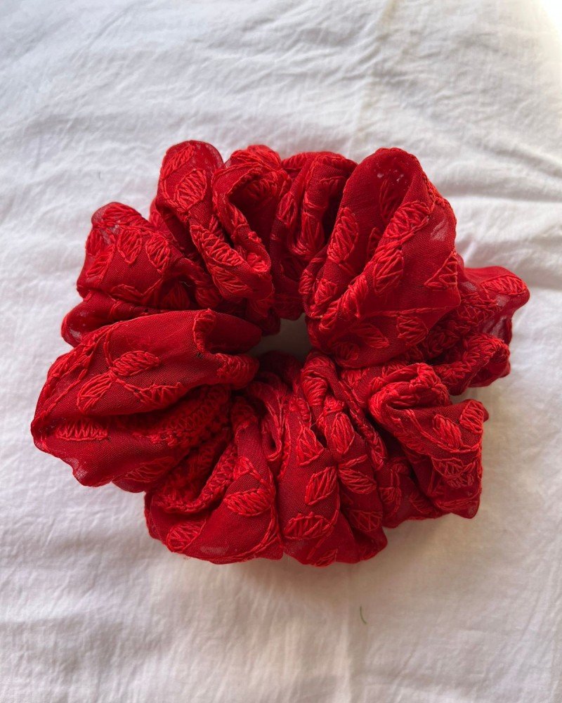 RED CHIKANKARI SCRUNCHY