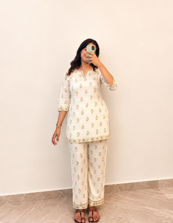 OFF WHITE YELLOW FLOWER BOOTA NIGHT SET