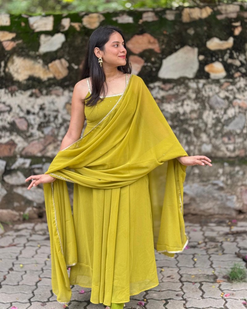 MEHNDI GREEN DIVINE GEORGETTE GHER SET 