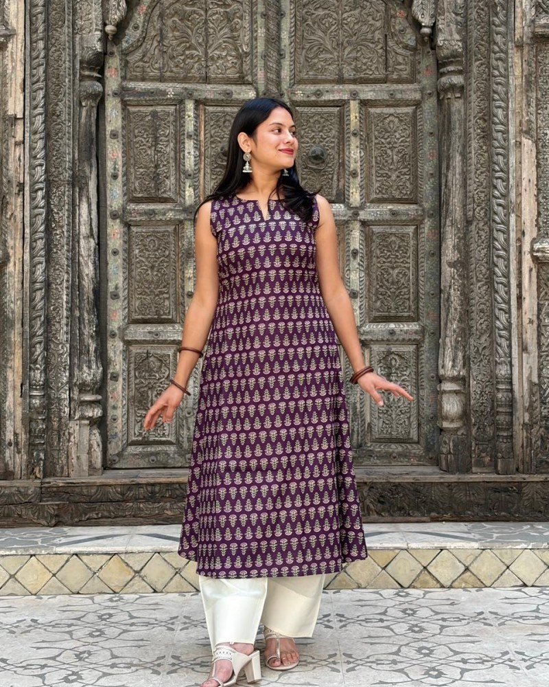 VIOLET FLORAL LITTLE MOTIF A LINE KURTI