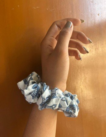 BLUE SHELL SCRUNCHY