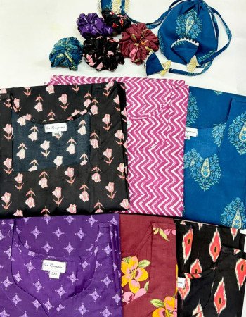 COMBO OF 5 SHORT STRAIGHT KURTIS