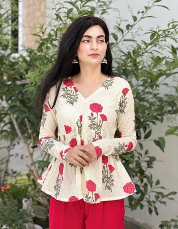 RED FLOWER BOOTA CLAIRE TOP