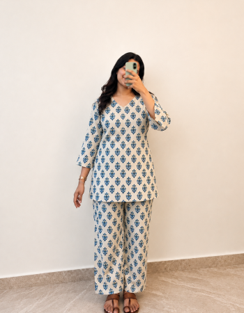 BLUE FLOWER BOOTA NIGHT SET