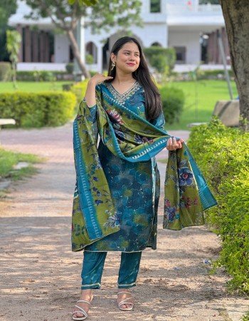 KYRA FESTIVE STRAIGHT SUIT SET