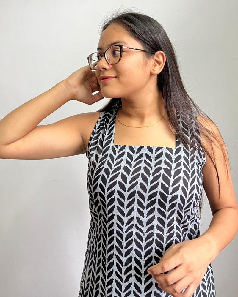 BLACK LITTLE LEAF KURTA BOTTOM SET