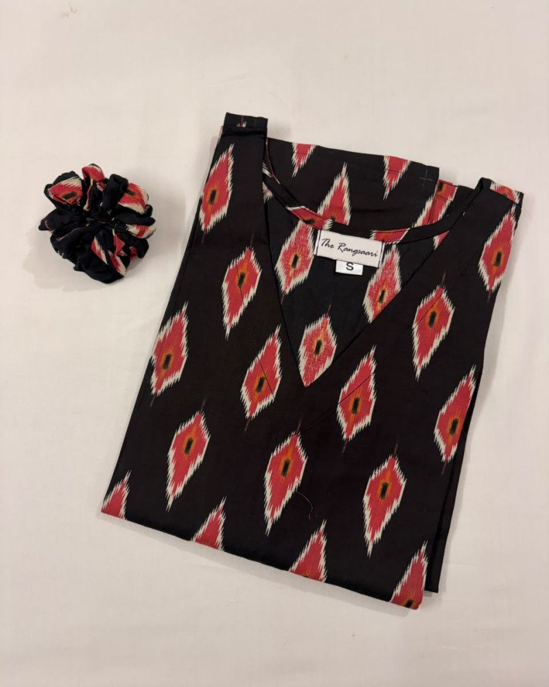 COMBO OF 2 LONG STRAIGHT KURTIS(S)