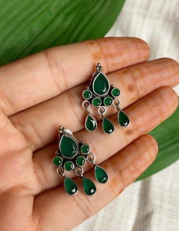 GREEN STONE SILVER EARRINGS