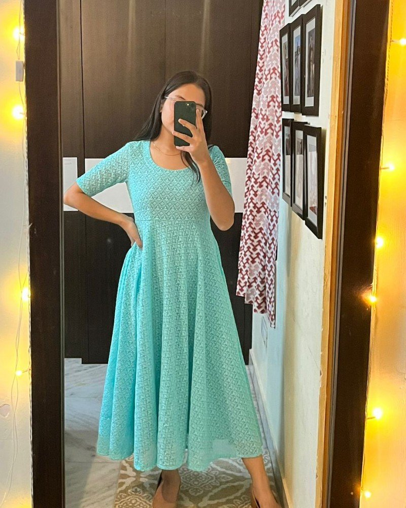 FEROZI CHIKANKARI UMBRELLA GHER KURTI