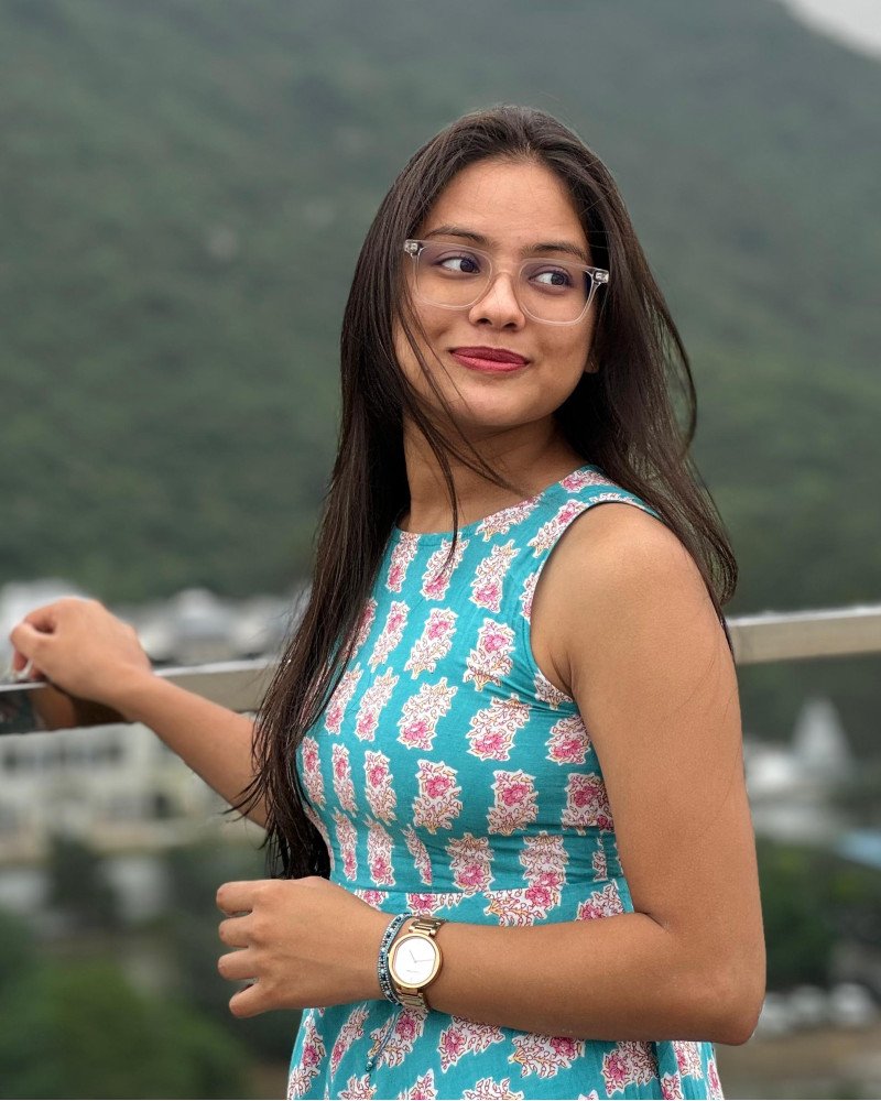 BLUE FLORALS CRISS CROSS BACK GHER KURTA SET