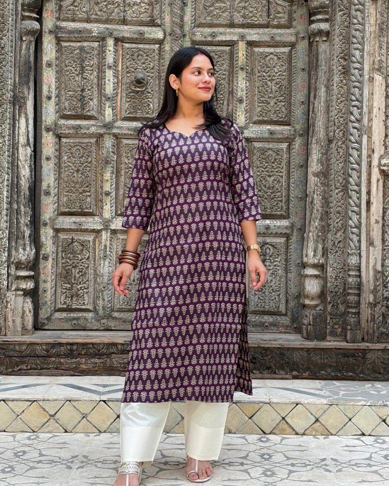 VIOLET FLORAL LITTLE MOTIF LONG STRAIGHT KURTI
