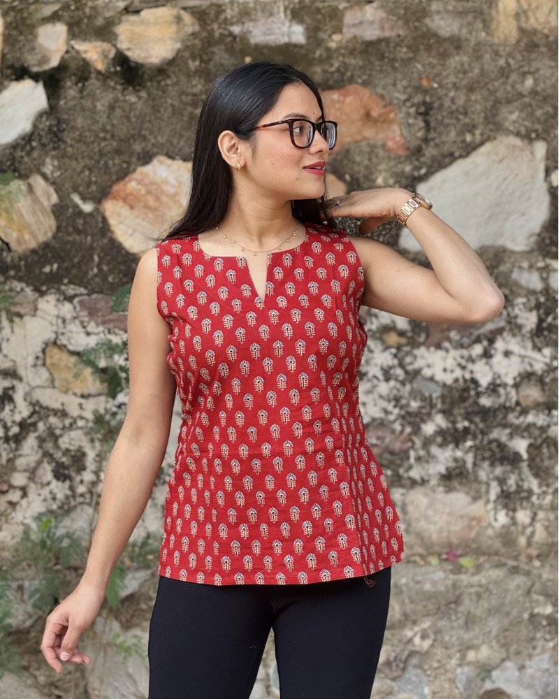 RED LITTLE FLORAL MOTIF SUPER SHORT STRAIGHT KURTI