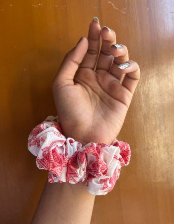 WHITE PINK FLORAL  SCRUNCHY