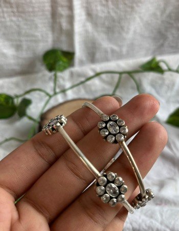 925 HALLMARKED SILVER STONE BANGLES (SET OF2)
