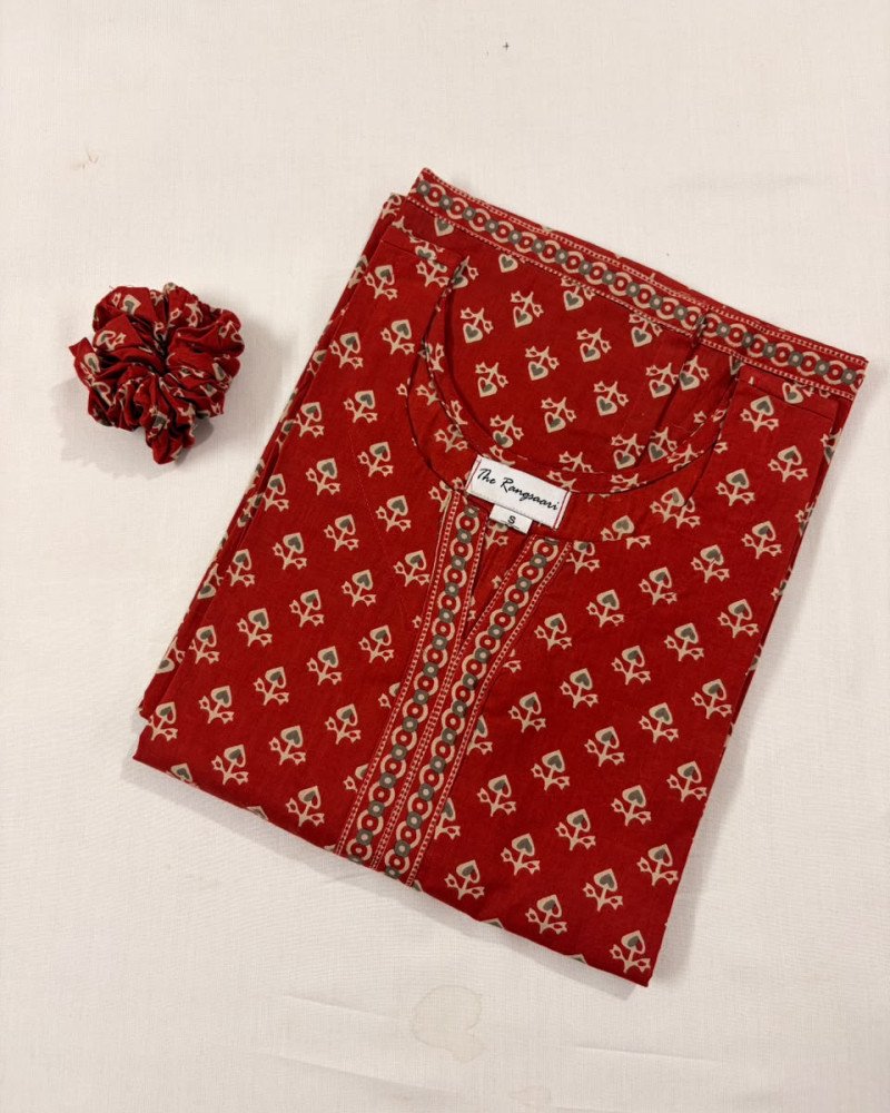 COMBO OF 2 LONG STRAIGHT KURTIS(S)