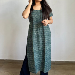 BOTTLE GREEN ZIG ZAG LONG STRAIGHT KURTI