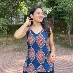 BLUE MAROON MOTIF BACKLESS SHORT KURTI 