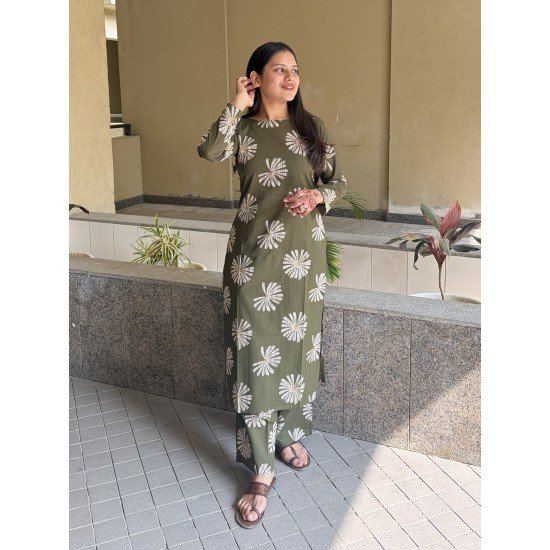 OLIVE GREEN FLOWER MOTIF KURTA BOTTOM SET