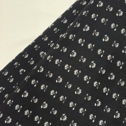 BLACK  FLOWER MOTIF ROSE TOP