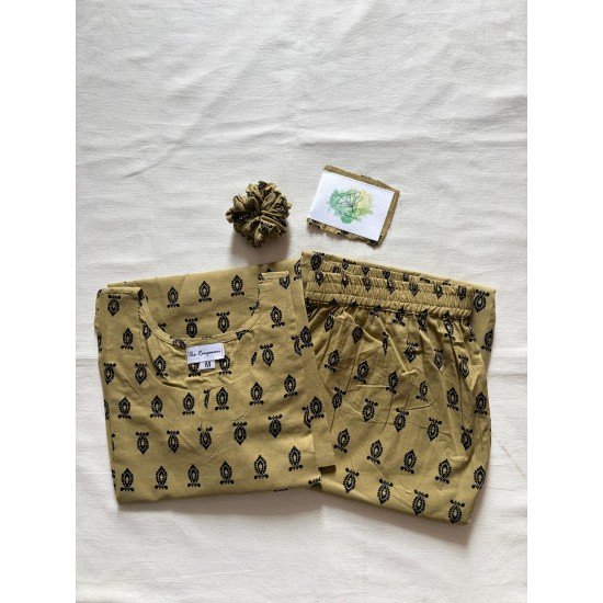 CREAM BLACK LITTLE MOTIF NIGHT SET