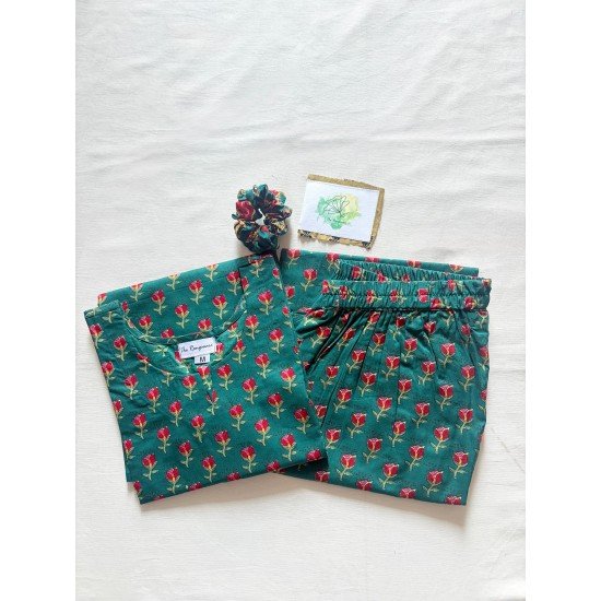 GREEN LITTLE FLORAL MOTIF NIGHT SET