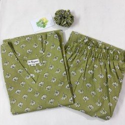 GREEN BOOTA KURTA BOTTOM SET