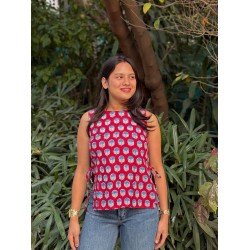 RED MOTIF HANDBLOCKED PIHU TOP